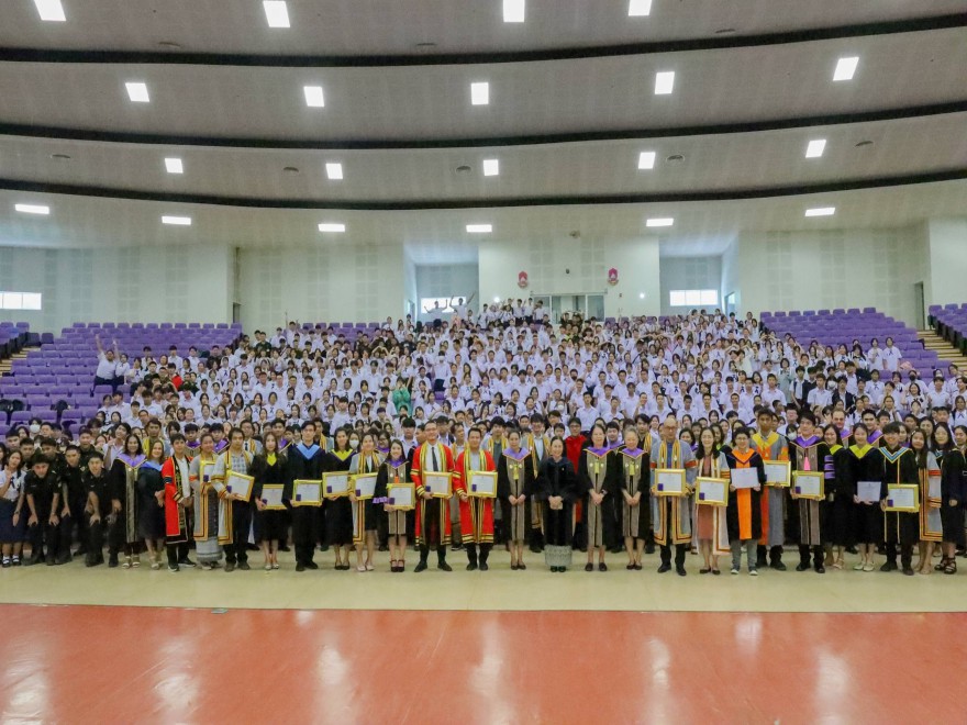ประณตจิต ปูชิตคุณาจารย์และประดับเข็มตรามหาวิทยาลัยพะเยา ประจำปีการศึกษา 2567