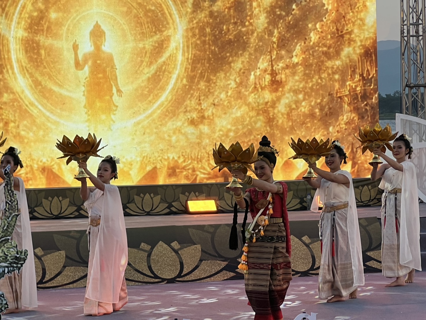 รูปภาพที่ 12